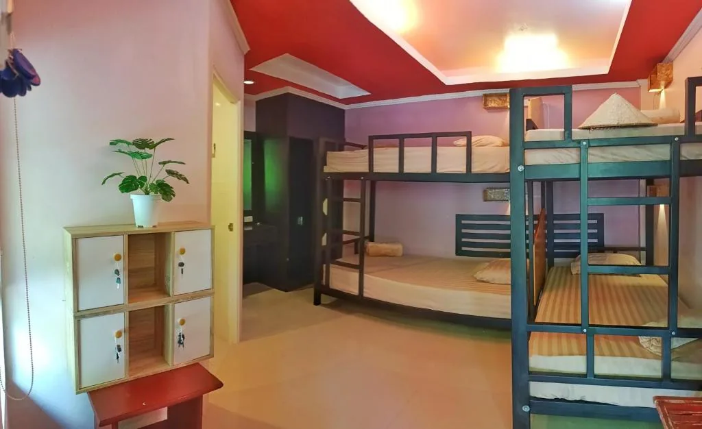 Quadruple Room with Bathroom — Railay Viewpoint Resort